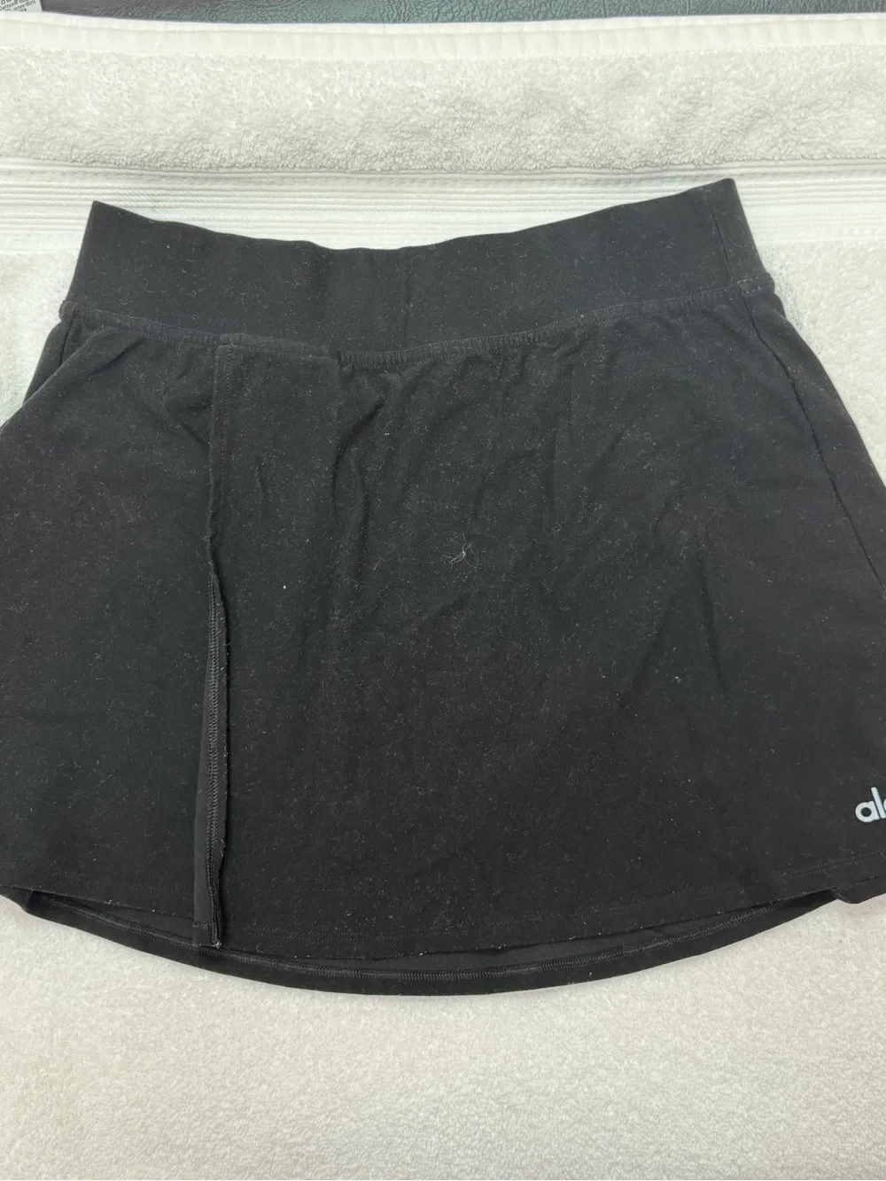 Alo Yoga Black Athletic Skirt with Built-In Short - Women's Active Wear